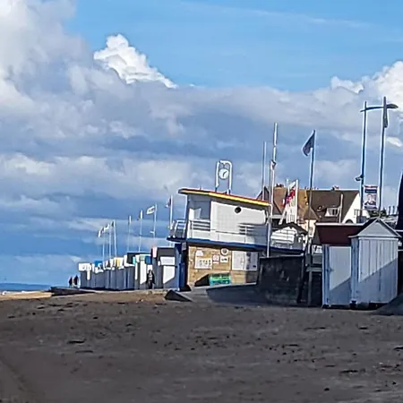 度假居 Les Filles De La *