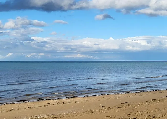 Les Filles De La Langrune-sur-Mer